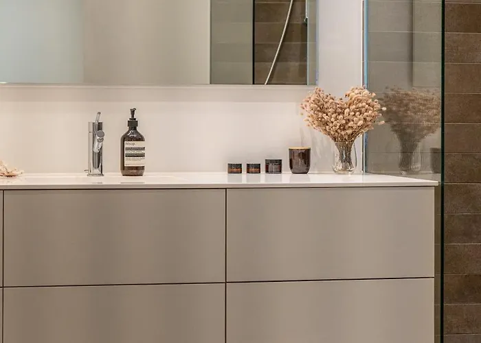 Prime Harborfront - Exclusive Area *